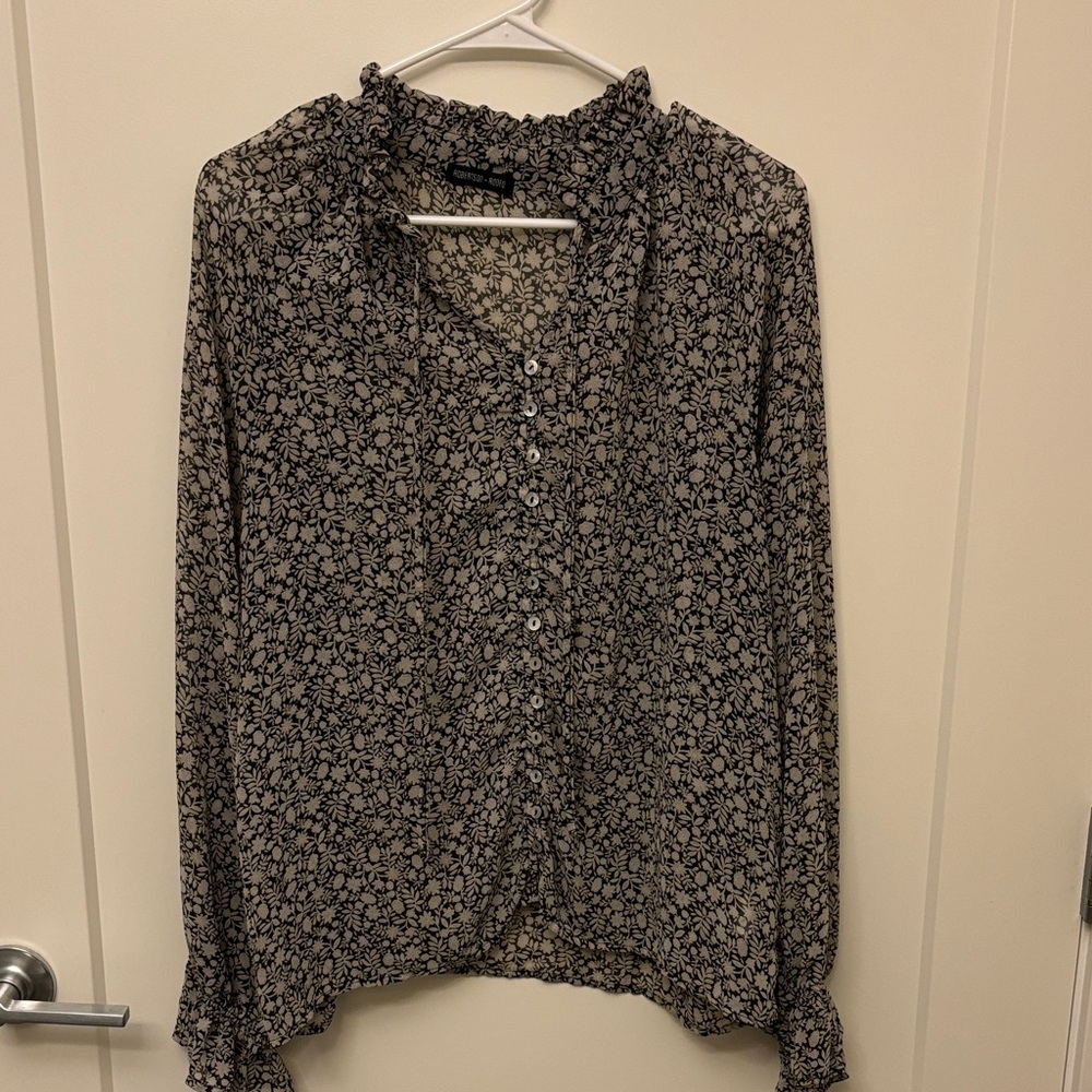 Chic Black and Cream Floral Blouse